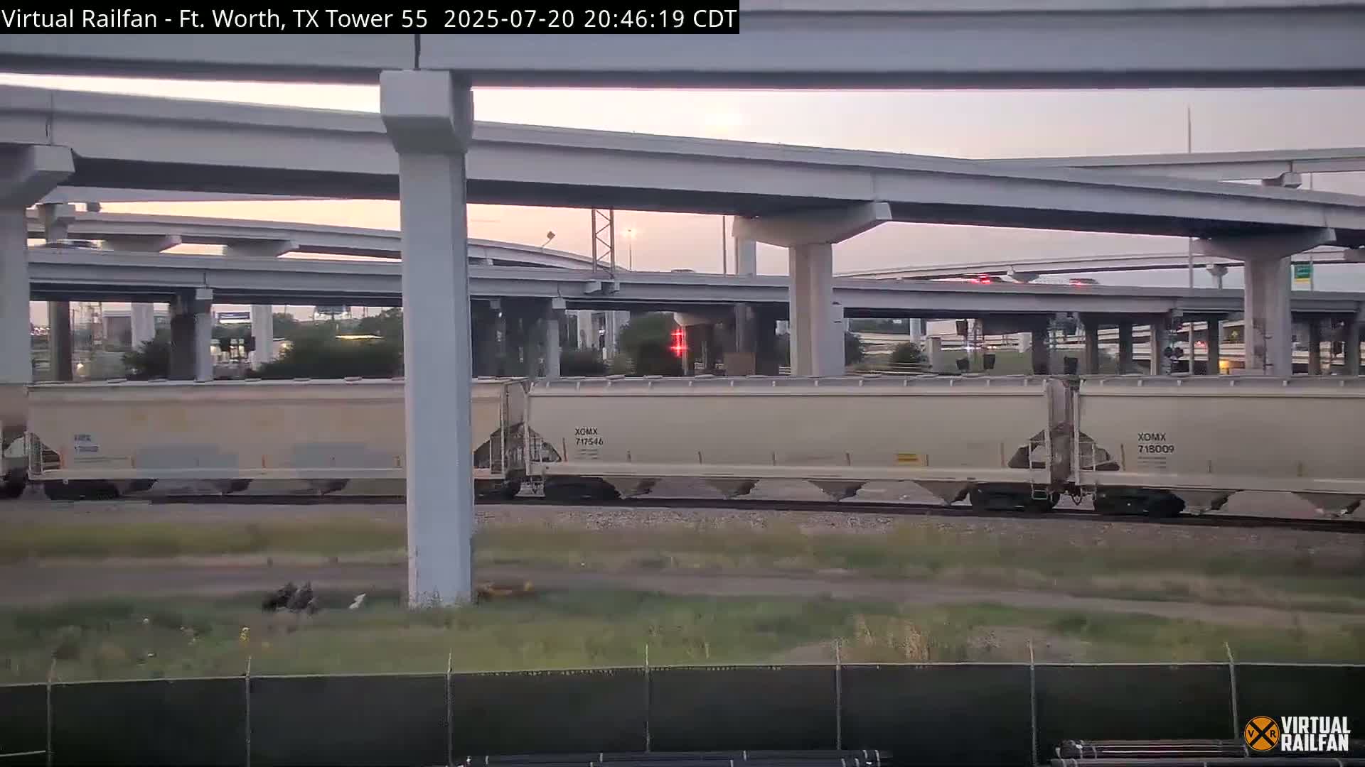 Fort Worth/Tower 55 Diamond Railroad Crossing Live Cam - Forth Worth, Tarrant ,Texas, USA 