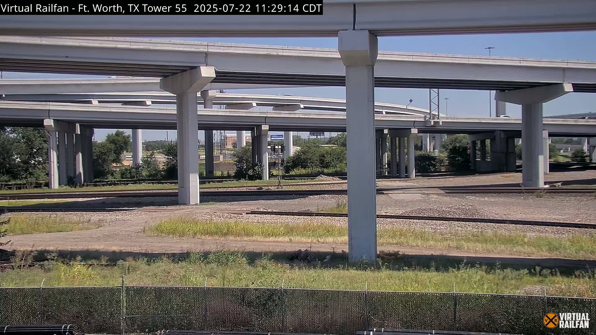 Fort Worth/Tower 55 Diamond Railroad Crossing Live Cam - Forth Worth, Tarrant ,Texas, USA 