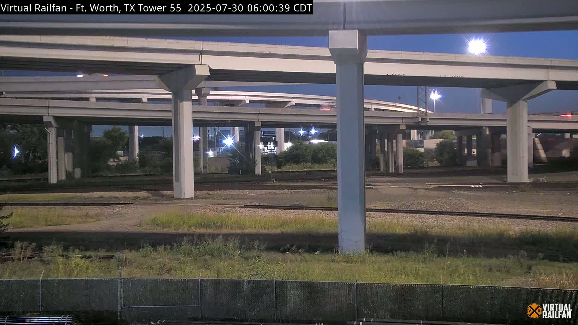 Fort Worth/Tower 55 Diamond Railroad Crossing Live Cam - Forth Worth, Tarrant ,Texas, USA 