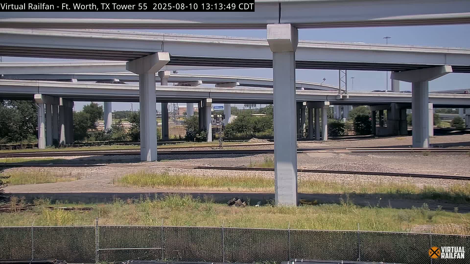Fort Worth/Tower 55 Diamond Railroad Crossing Live Cam - Forth Worth, Tarrant ,Texas, USA 