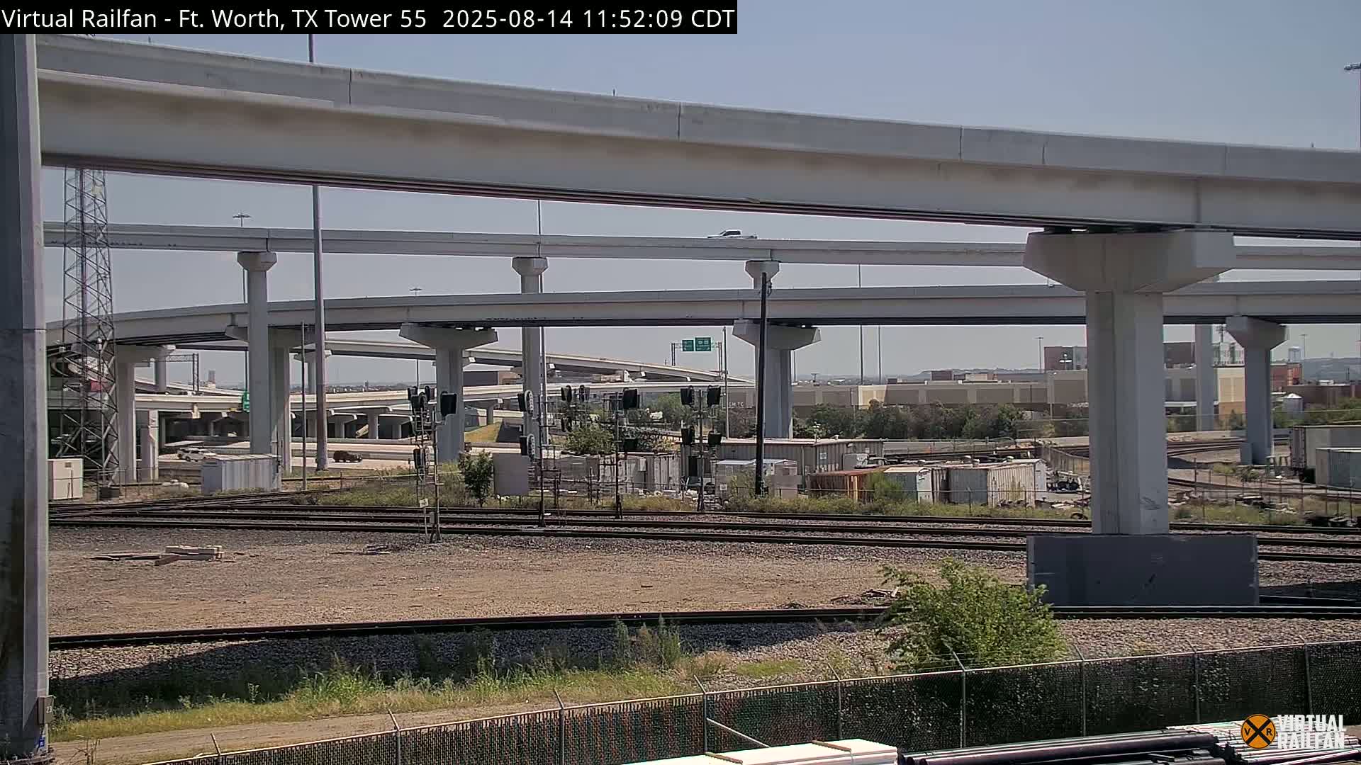Fort Worth/Tower 55 Diamond Railroad Crossing Live Cam - Forth Worth, Tarrant ,Texas, USA 