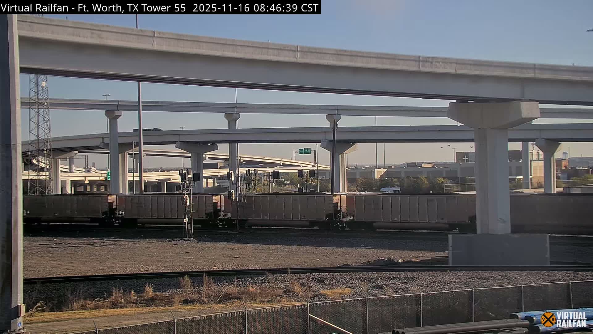 Fort Worth/Tower 55 Diamond Railroad Crossing Live Cam - Forth Worth, Tarrant ,Texas, USA 