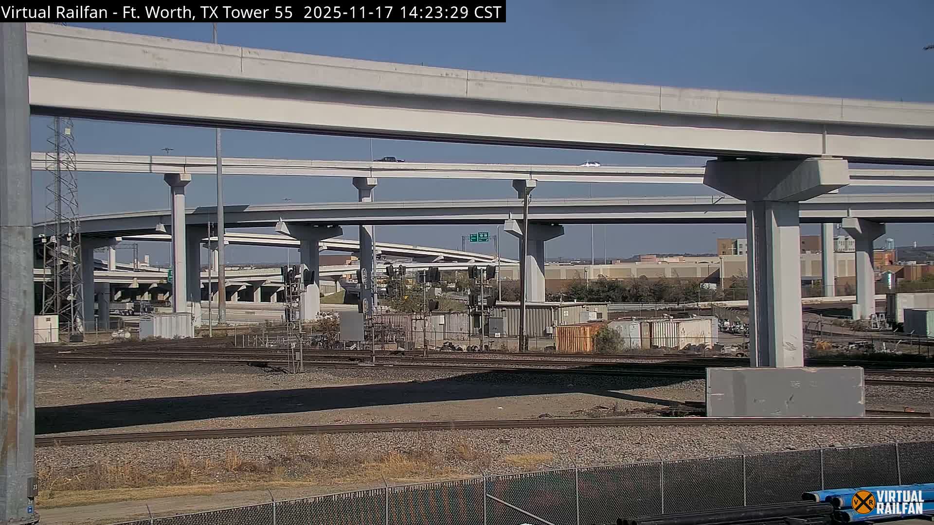 Fort Worth/Tower 55 Diamond Railroad Crossing Live Cam - Forth Worth, Tarrant ,Texas, USA 