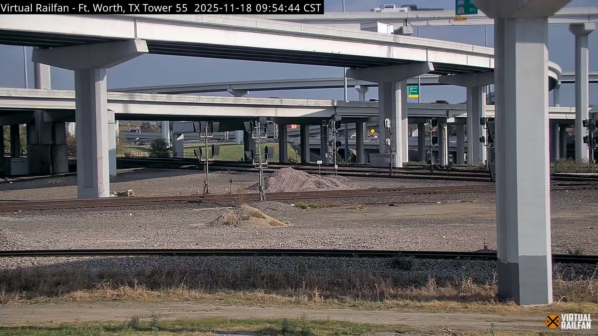 Fort Worth/Tower 55 Diamond Railroad Crossing Live Cam - Forth Worth, Tarrant ,Texas, USA 