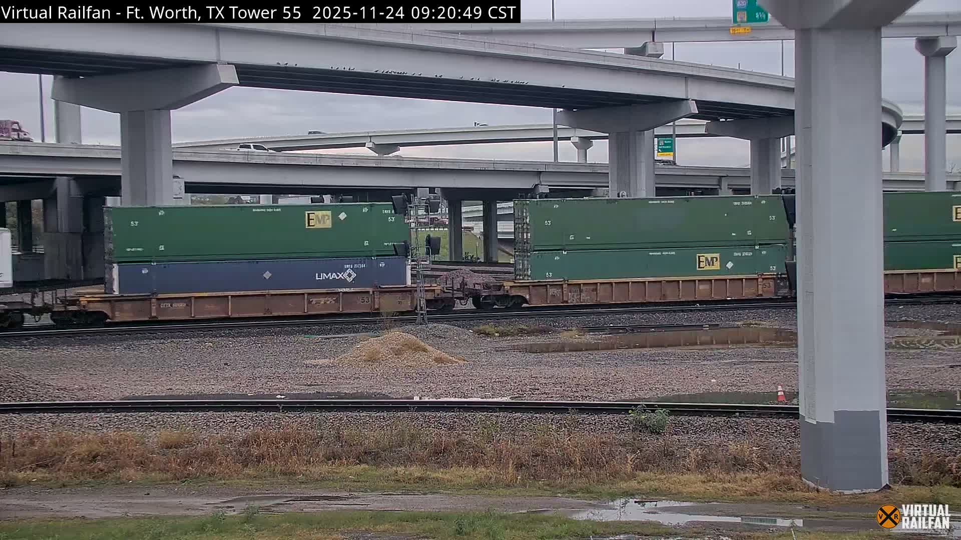 Fort Worth/Tower 55 Diamond Railroad Crossing Live Cam - Forth Worth, Tarrant ,Texas, USA 
