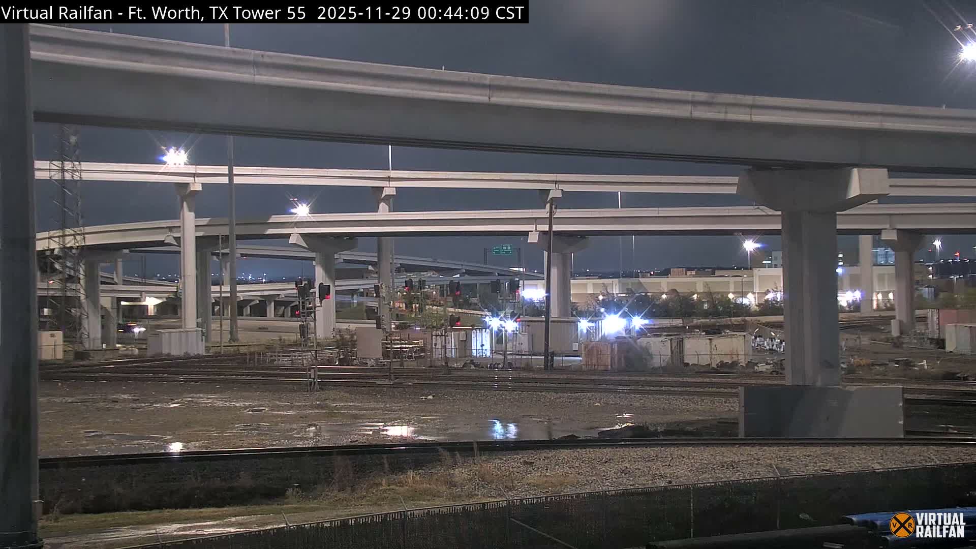 Fort Worth/Tower 55 Diamond Railroad Crossing Live Cam - Forth Worth, Tarrant ,Texas, USA 