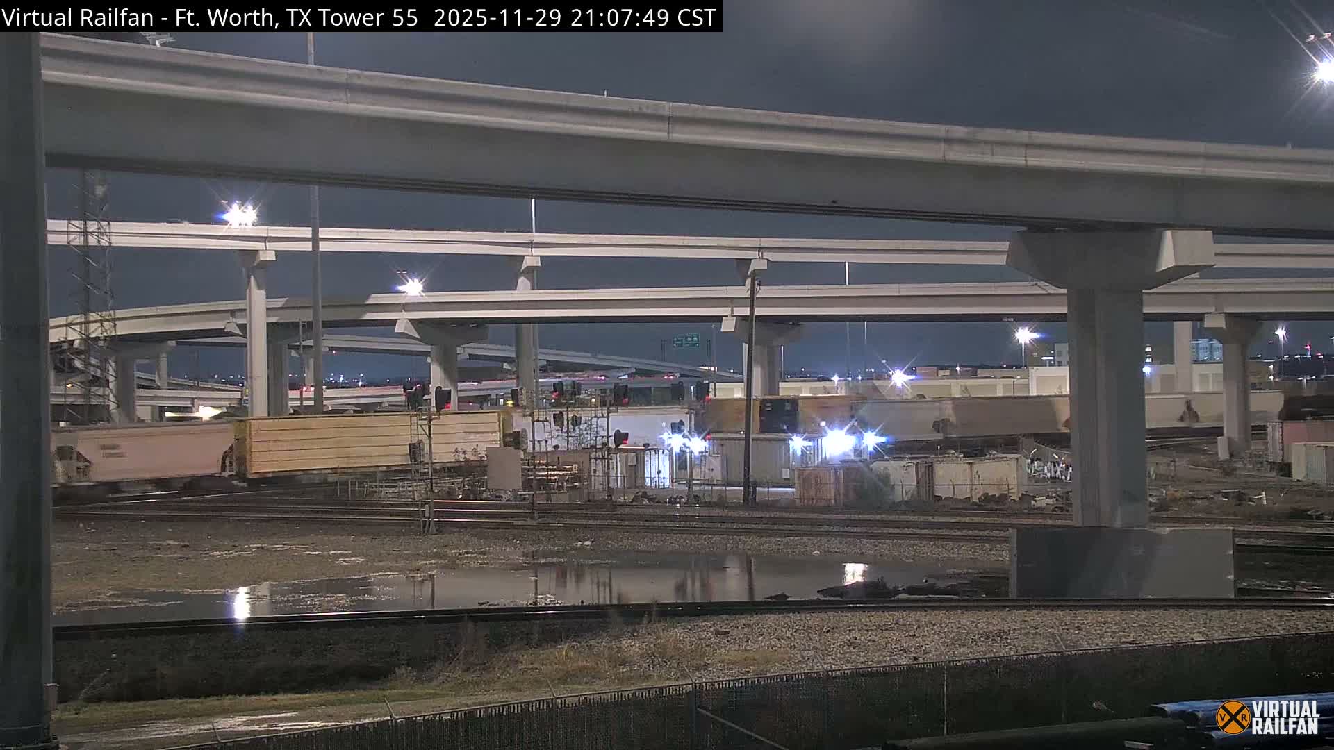 Fort Worth/Tower 55 Diamond Railroad Crossing Live Cam - Forth Worth, Tarrant ,Texas, USA 