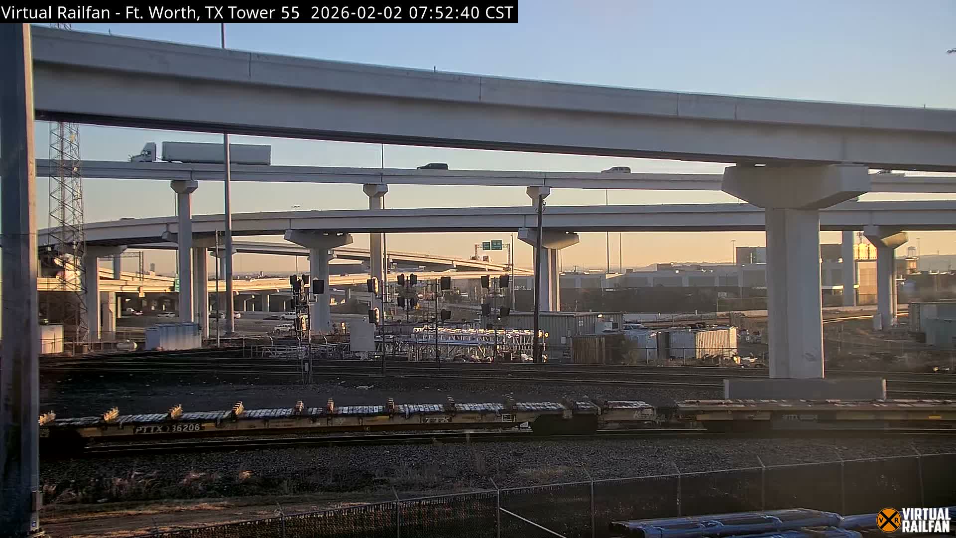 Fort Worth/Tower 55 Diamond Railroad Crossing Live Cam - Forth Worth, Tarrant ,Texas, USA 