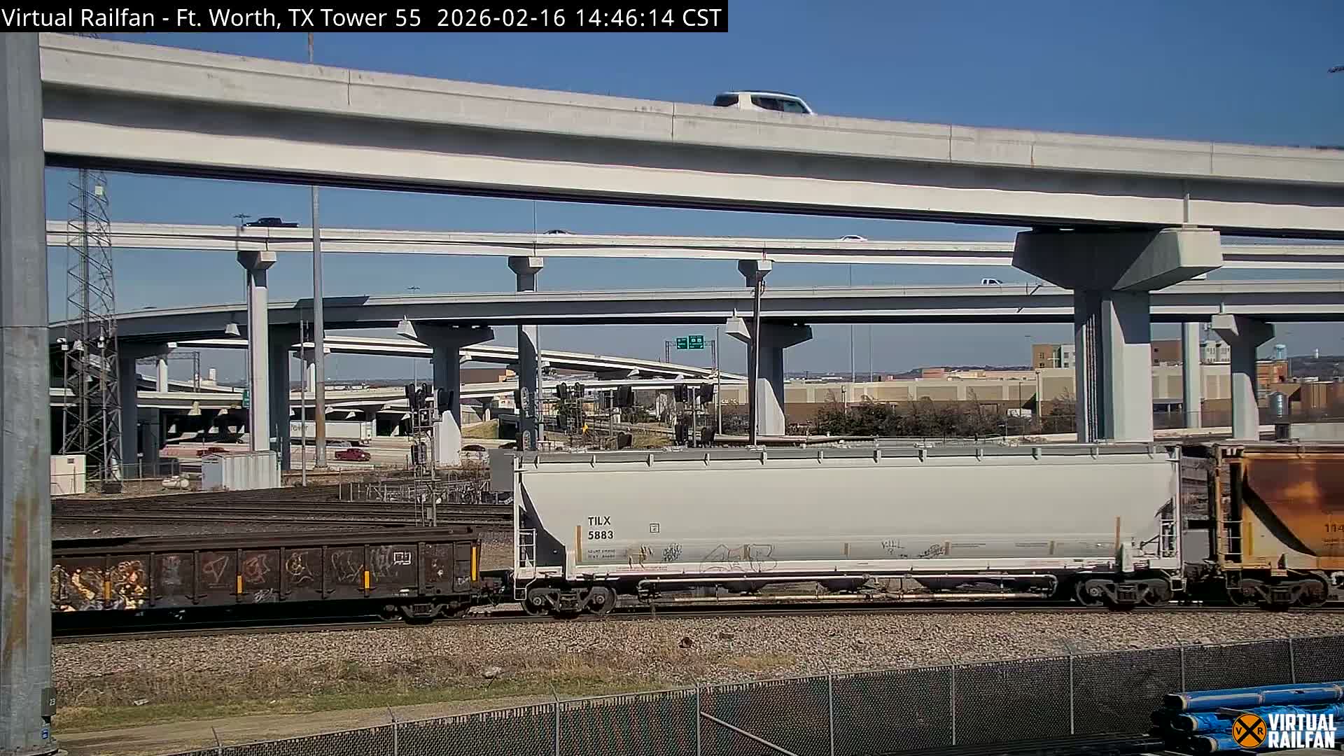 Fort Worth/Tower 55 Diamond Railroad Crossing Live Cam - Forth Worth, Tarrant ,Texas, USA 