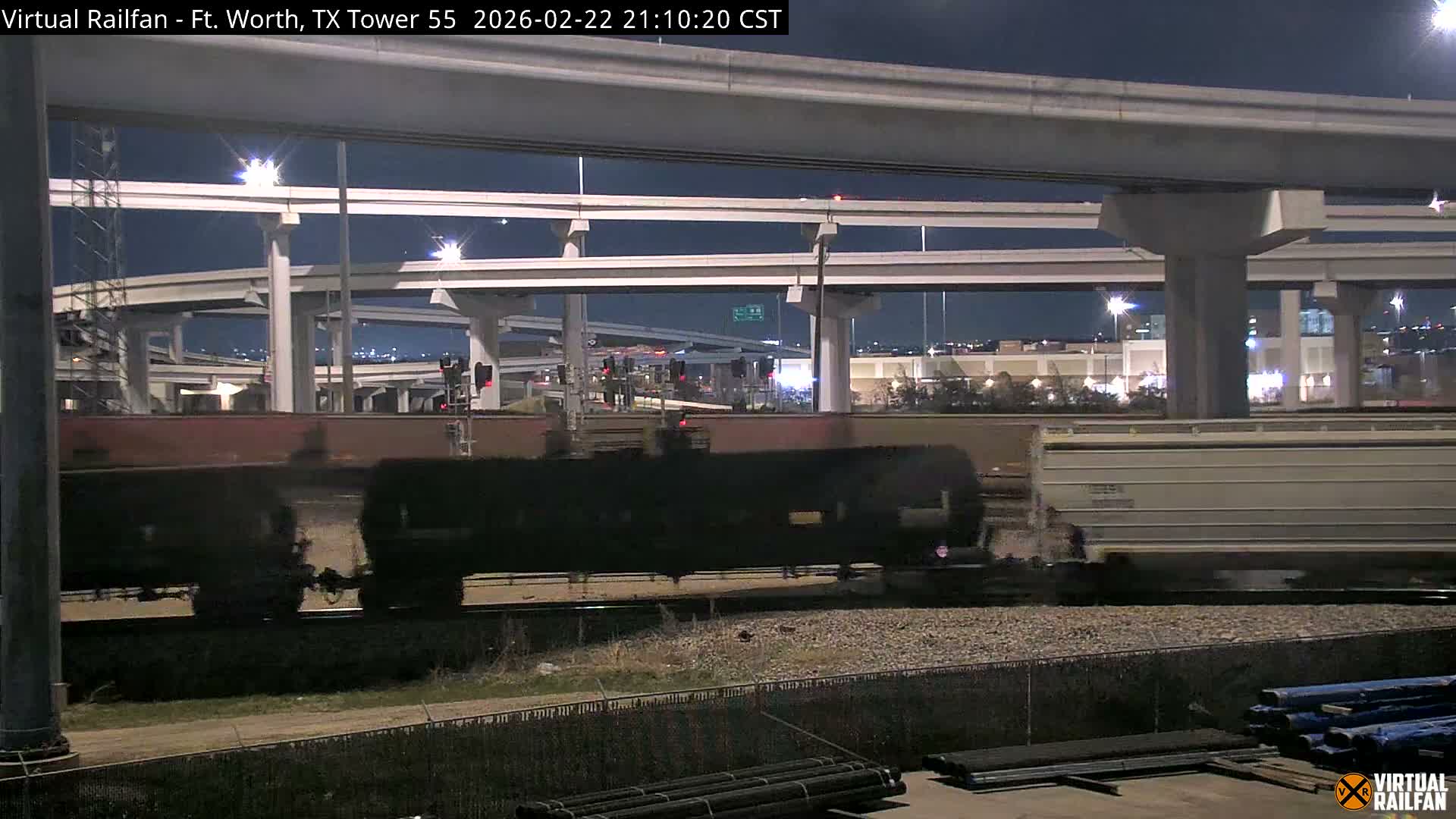 Fort Worth/Tower 55 Diamond Railroad Crossing Live Cam - Forth Worth, Tarrant ,Texas, USA 