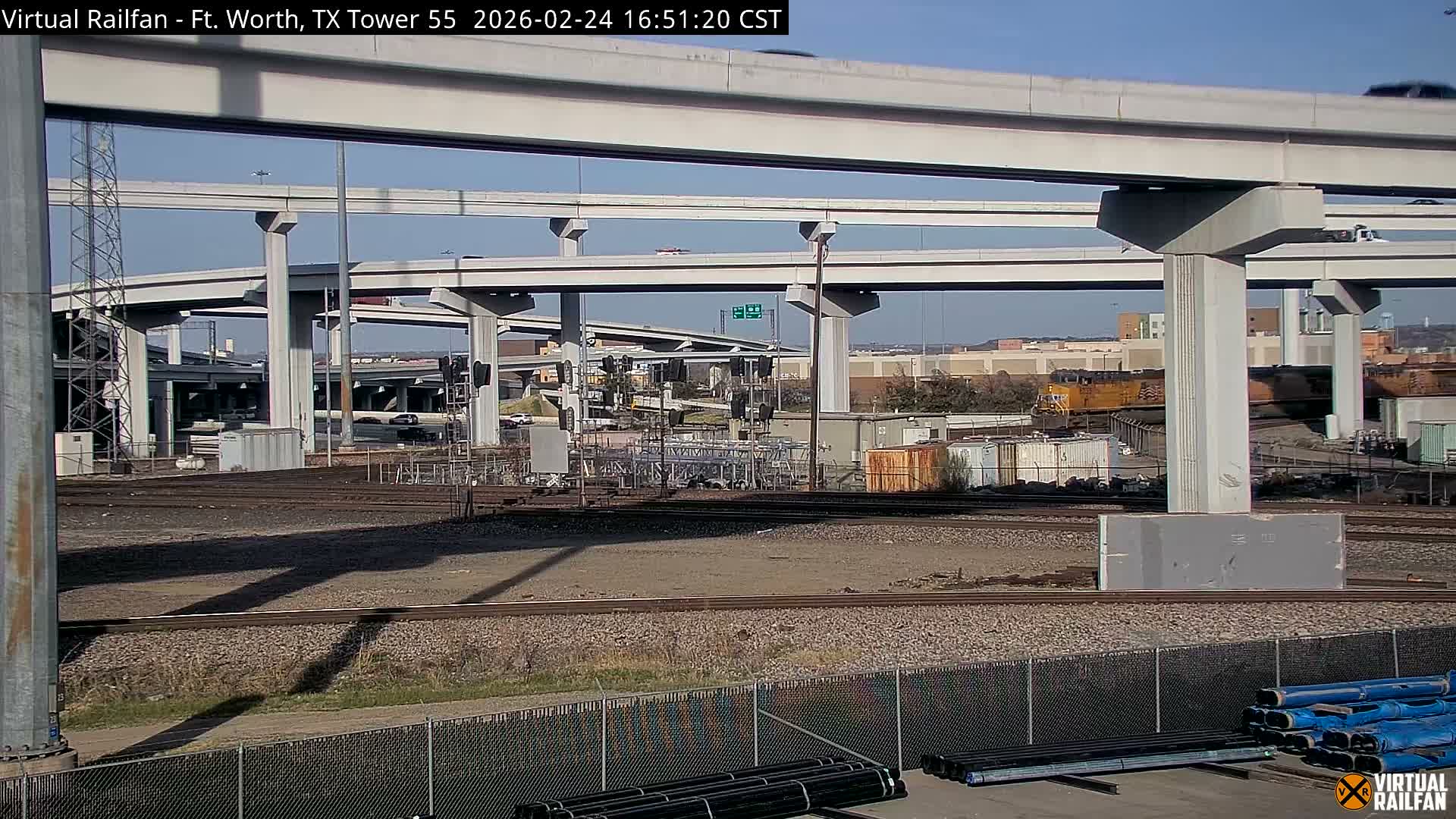Fort Worth/Tower 55 Diamond Railroad Crossing Live Cam - Forth Worth, Tarrant ,Texas, USA 