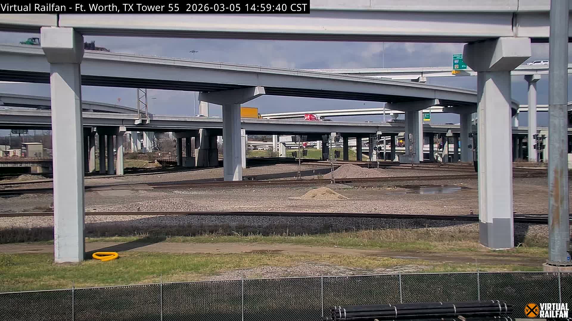 Fort Worth/Tower 55 Diamond Railroad Crossing Live Cam - Forth Worth, Tarrant ,Texas, USA 