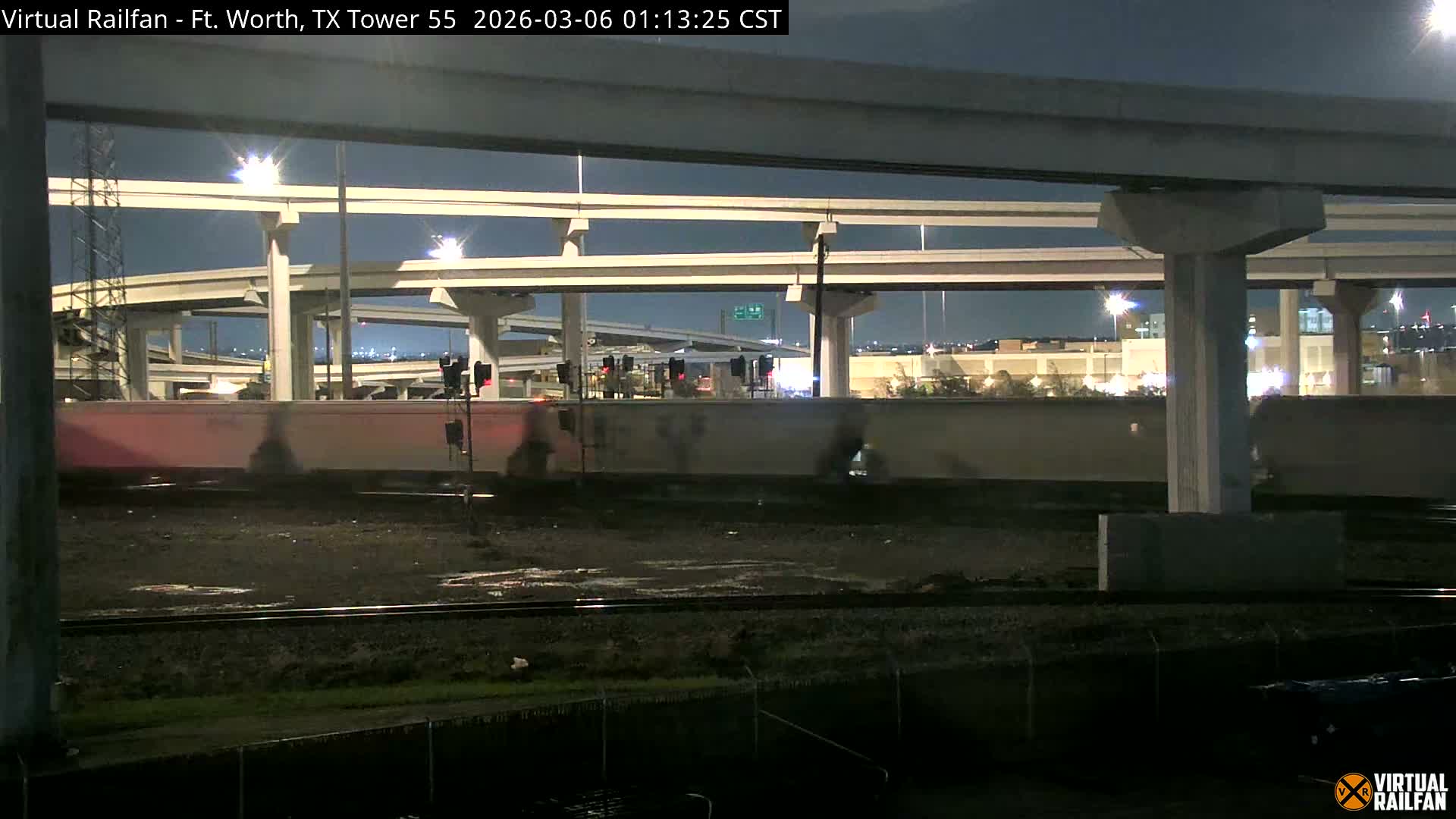 Fort Worth/Tower 55 Diamond Railroad Crossing Live Cam - Forth Worth, Tarrant ,Texas, USA 