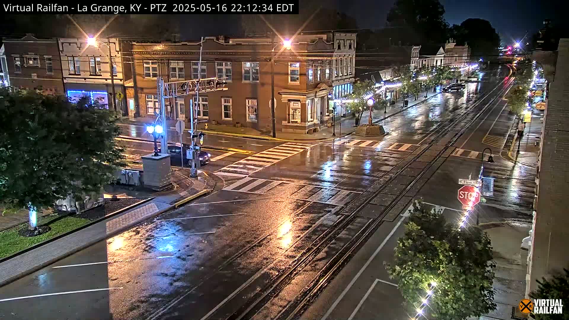 La Grange City & Railroad Crossing Live Cam - La Grange, Oldham, Kentucky, USA