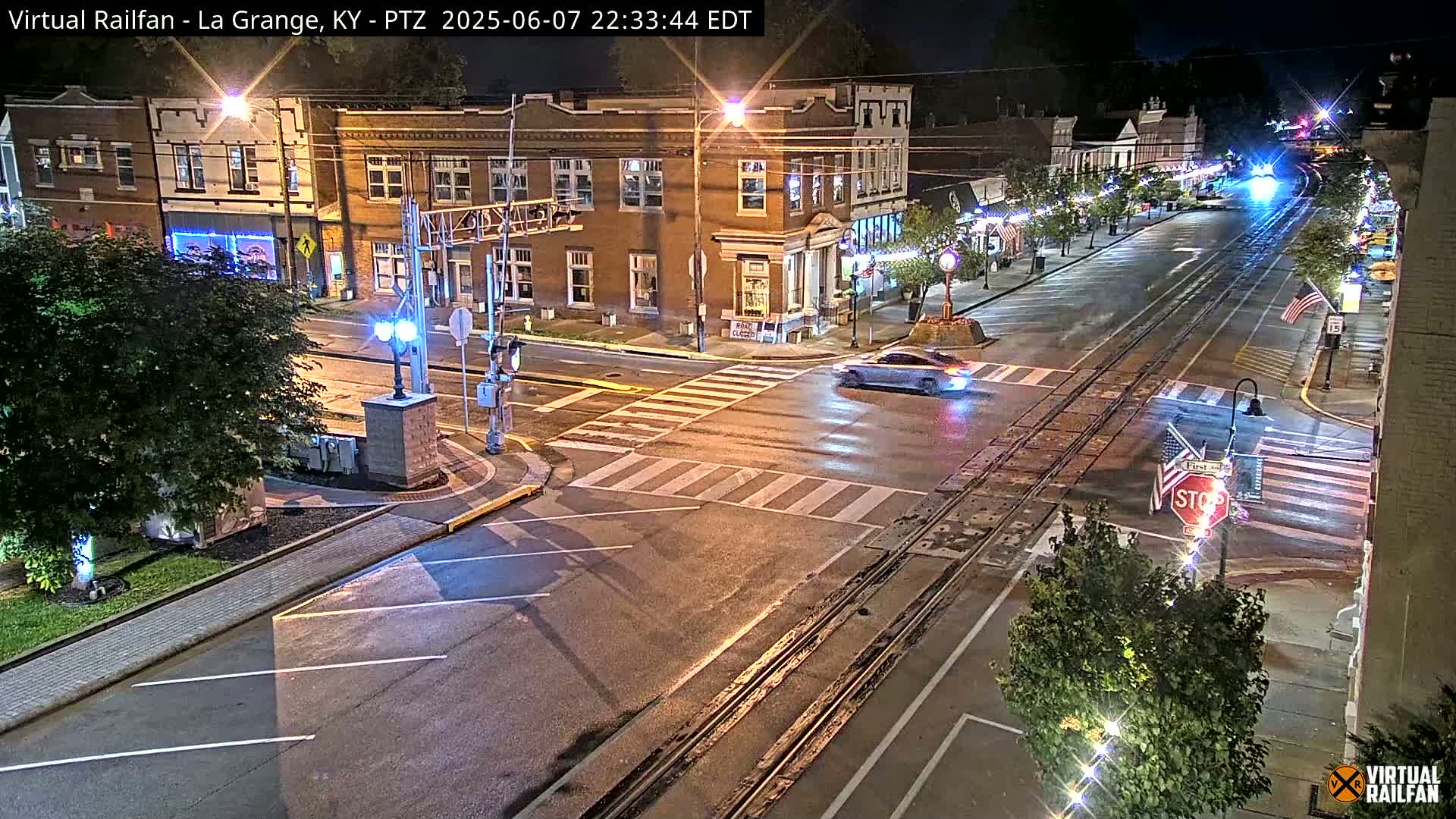 La Grange City & Railroad Crossing Live Cam - La Grange, Oldham, Kentucky, USA