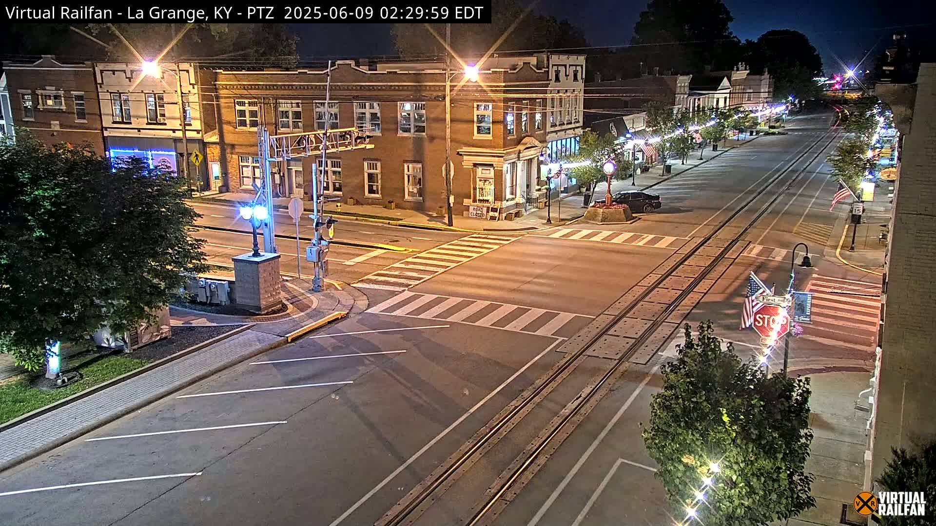 La Grange City & Railroad Crossing Live Cam - La Grange, Oldham, Kentucky, USA