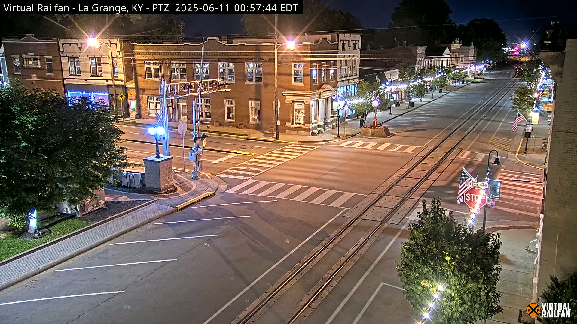 La Grange City & Railroad Crossing Live Cam - La Grange, Oldham, Kentucky, USA
