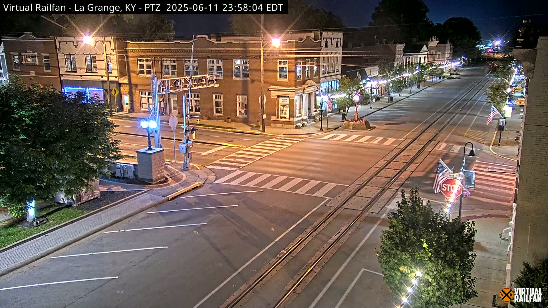 La Grange City & Railroad Crossing Live Cam - La Grange, Oldham, Kentucky, USA