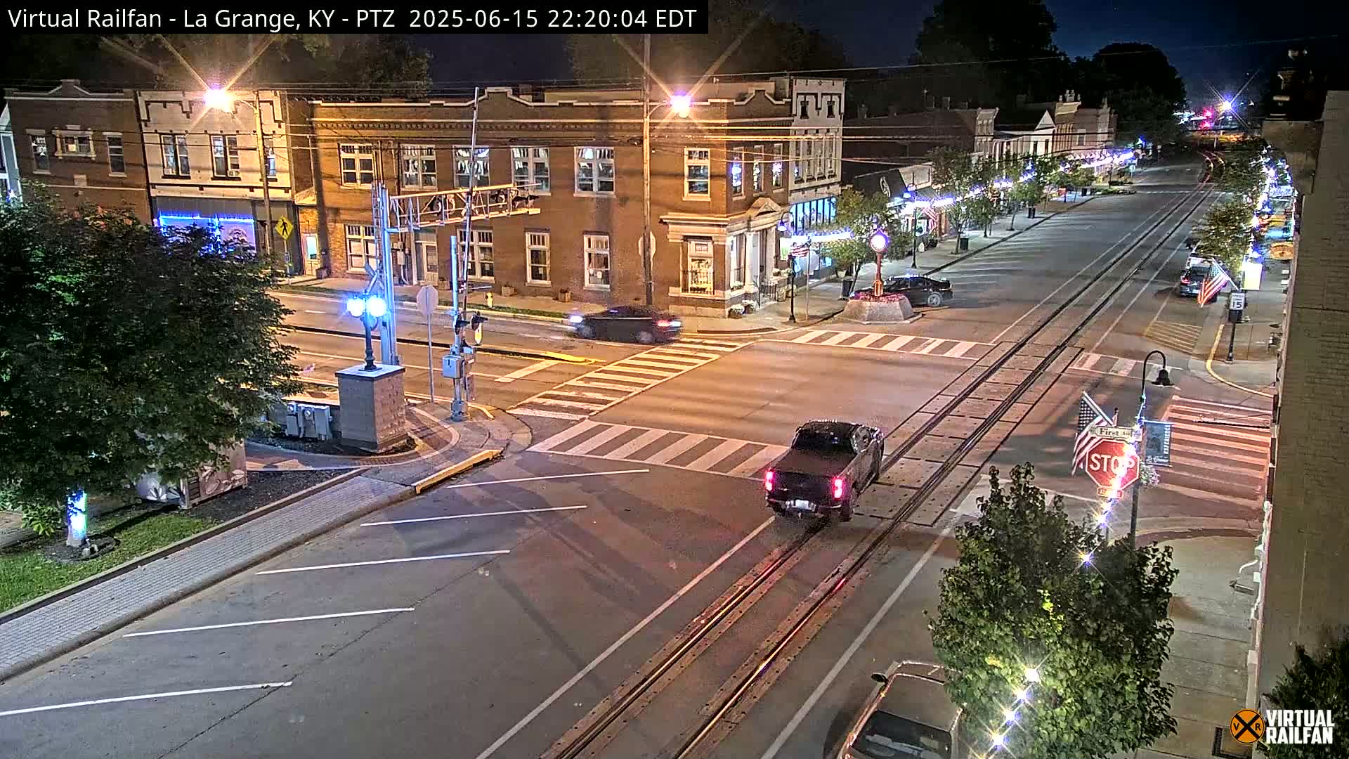 La Grange City & Railroad Crossing Live Cam - La Grange, Oldham, Kentucky, USA