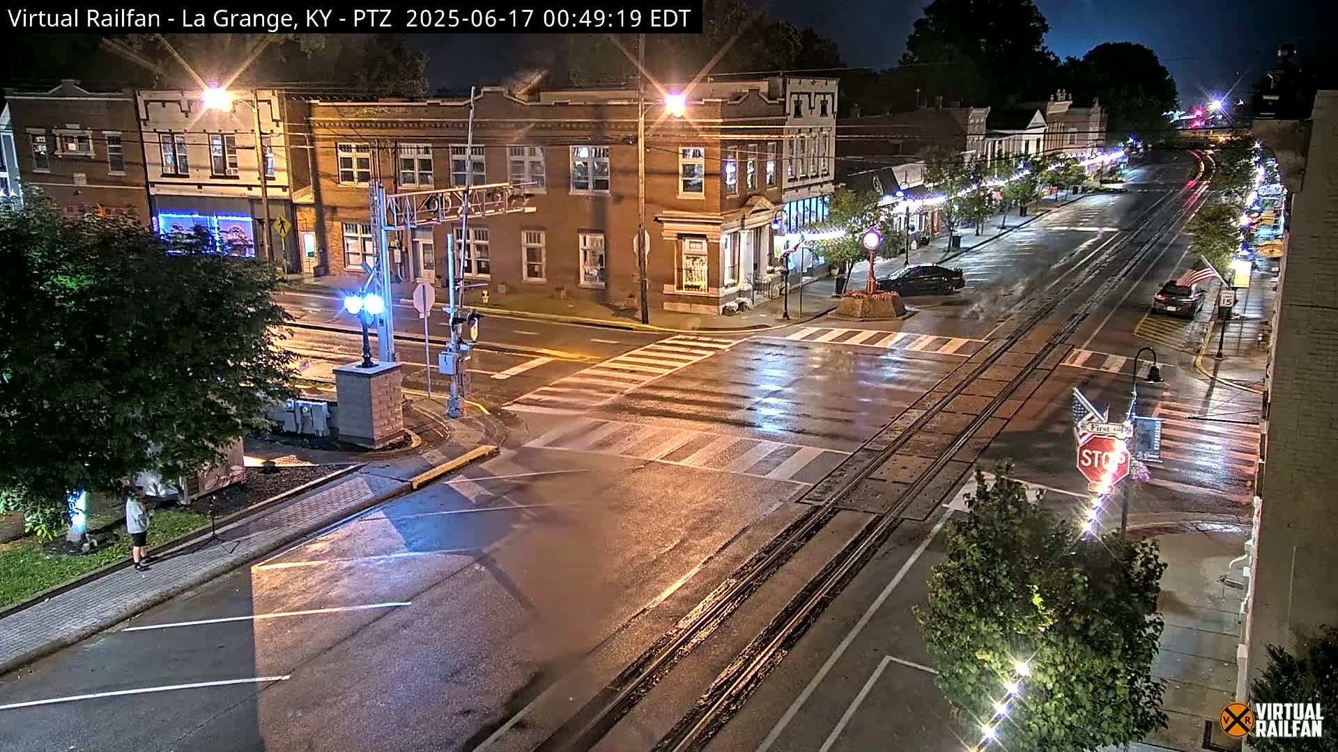 La Grange City & Railroad Crossing Live Cam - La Grange, Oldham, Kentucky, USA