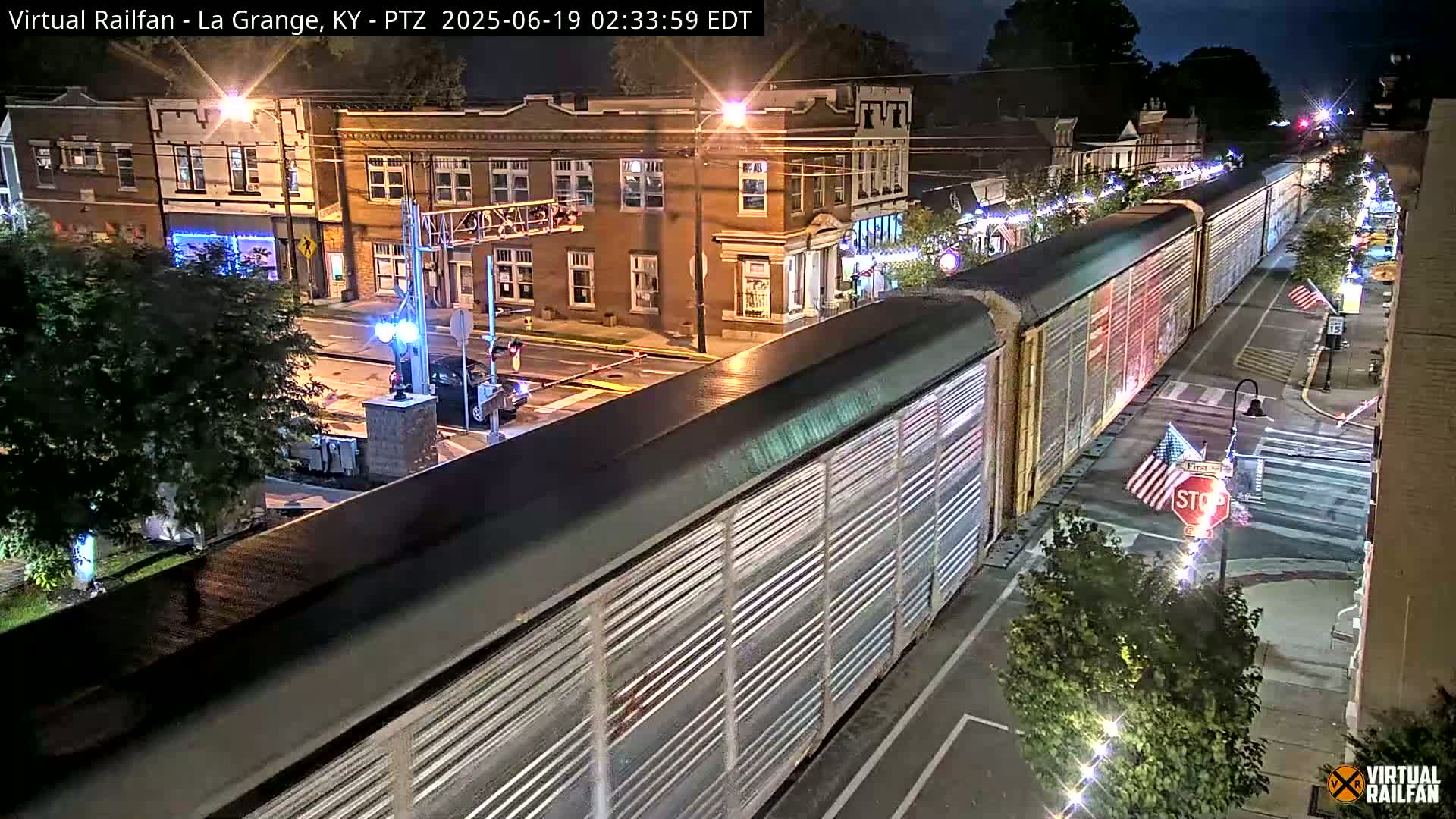 La Grange City & Railroad Crossing Live Cam - La Grange, Oldham, Kentucky, USA