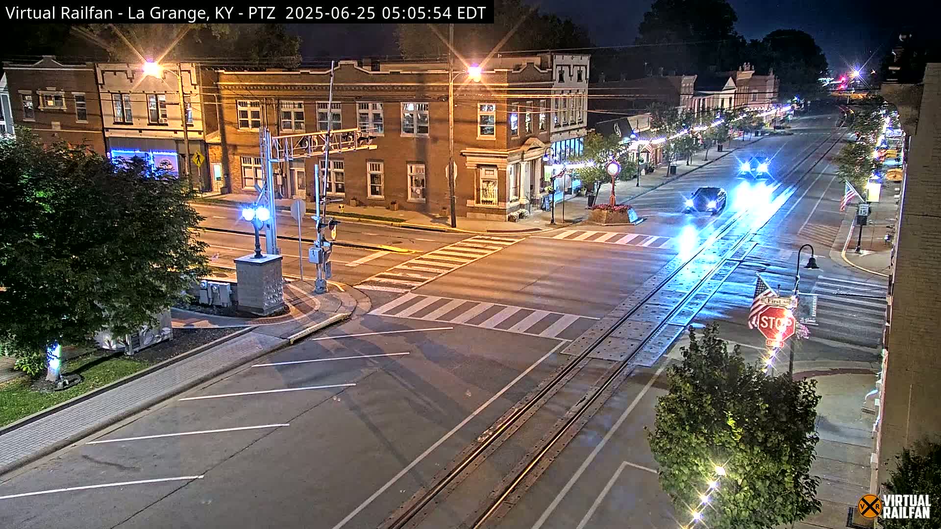 La Grange City & Railroad Crossing Live Cam - La Grange, Oldham, Kentucky, USA