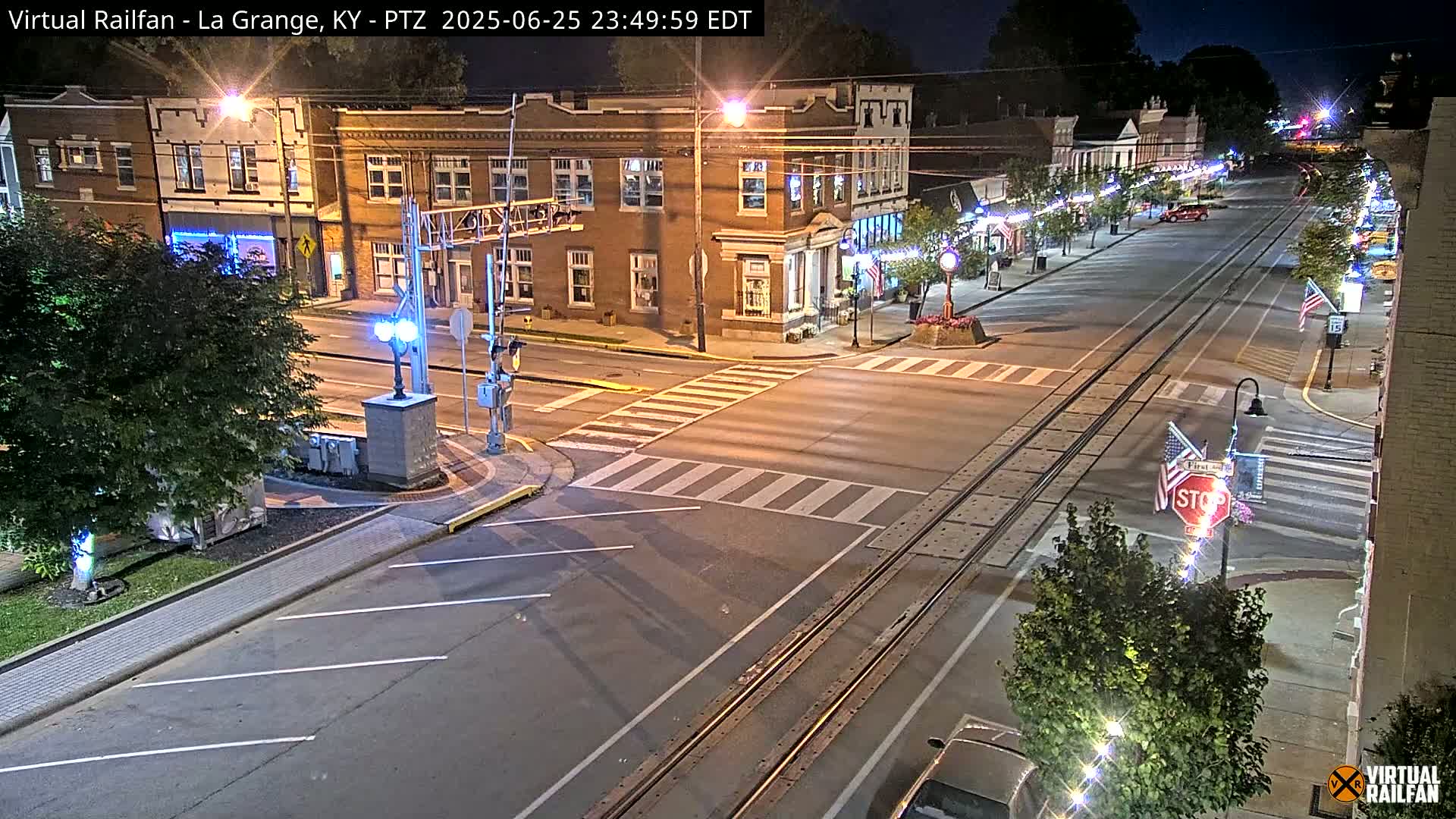 La Grange City & Railroad Crossing Live Cam - La Grange, Oldham, Kentucky, USA