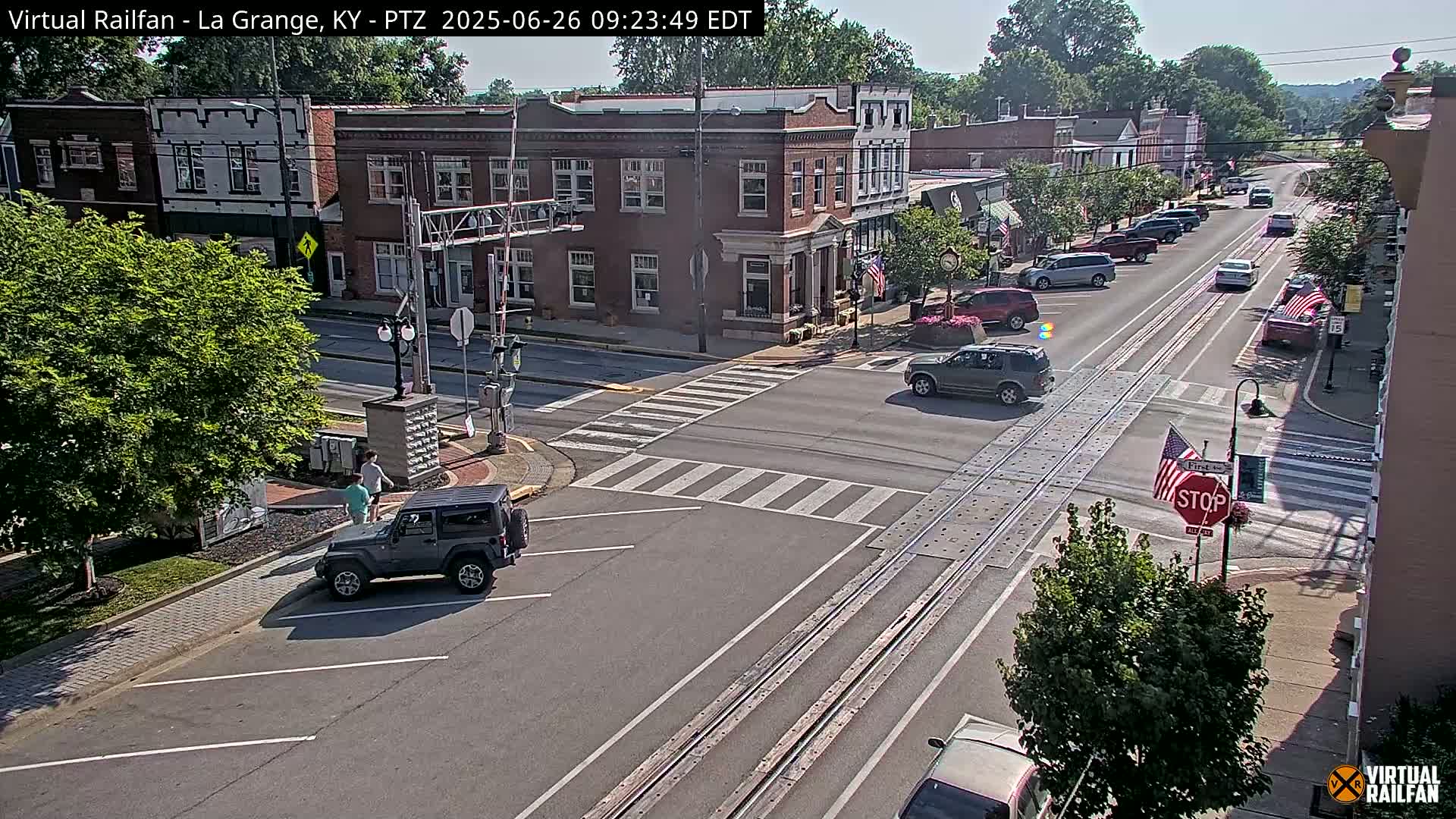 La Grange City & Railroad Crossing Live Cam - La Grange, Oldham, Kentucky, USA