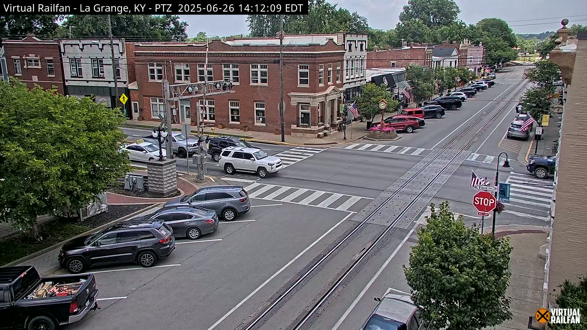 La Grange City & Railroad Crossing Live Cam - La Grange, Oldham, Kentucky, USA
