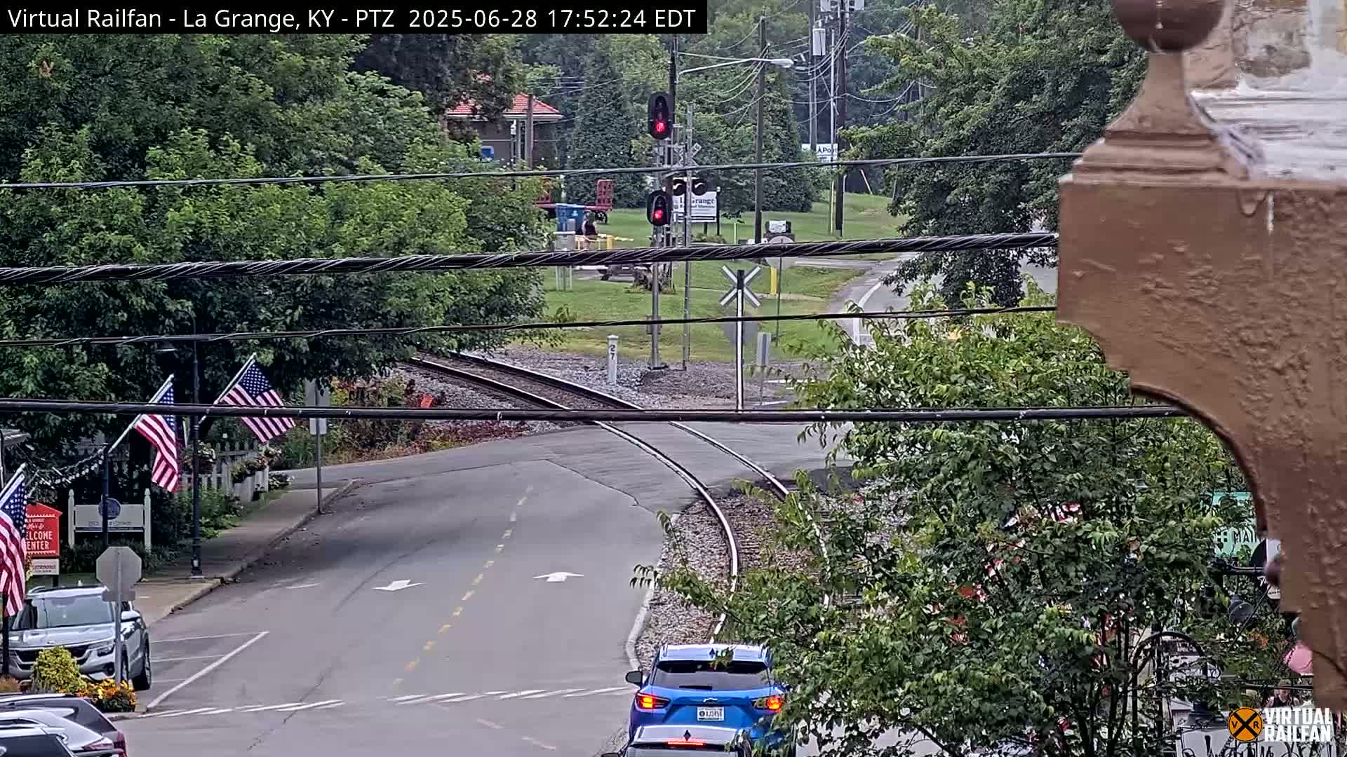 La Grange City & Railroad Crossing Live Cam - La Grange, Oldham, Kentucky, USA