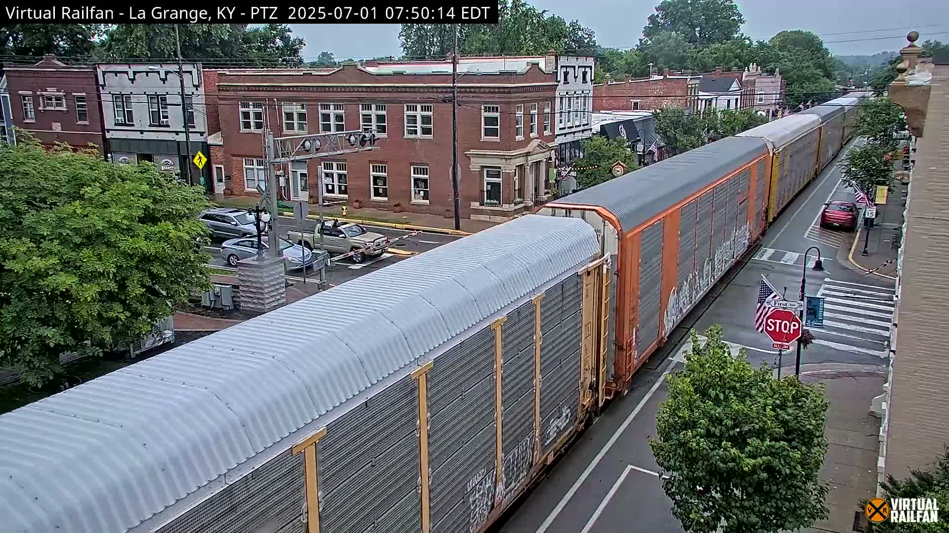 La Grange City & Railroad Crossing Live Cam - La Grange, Oldham, Kentucky, USA