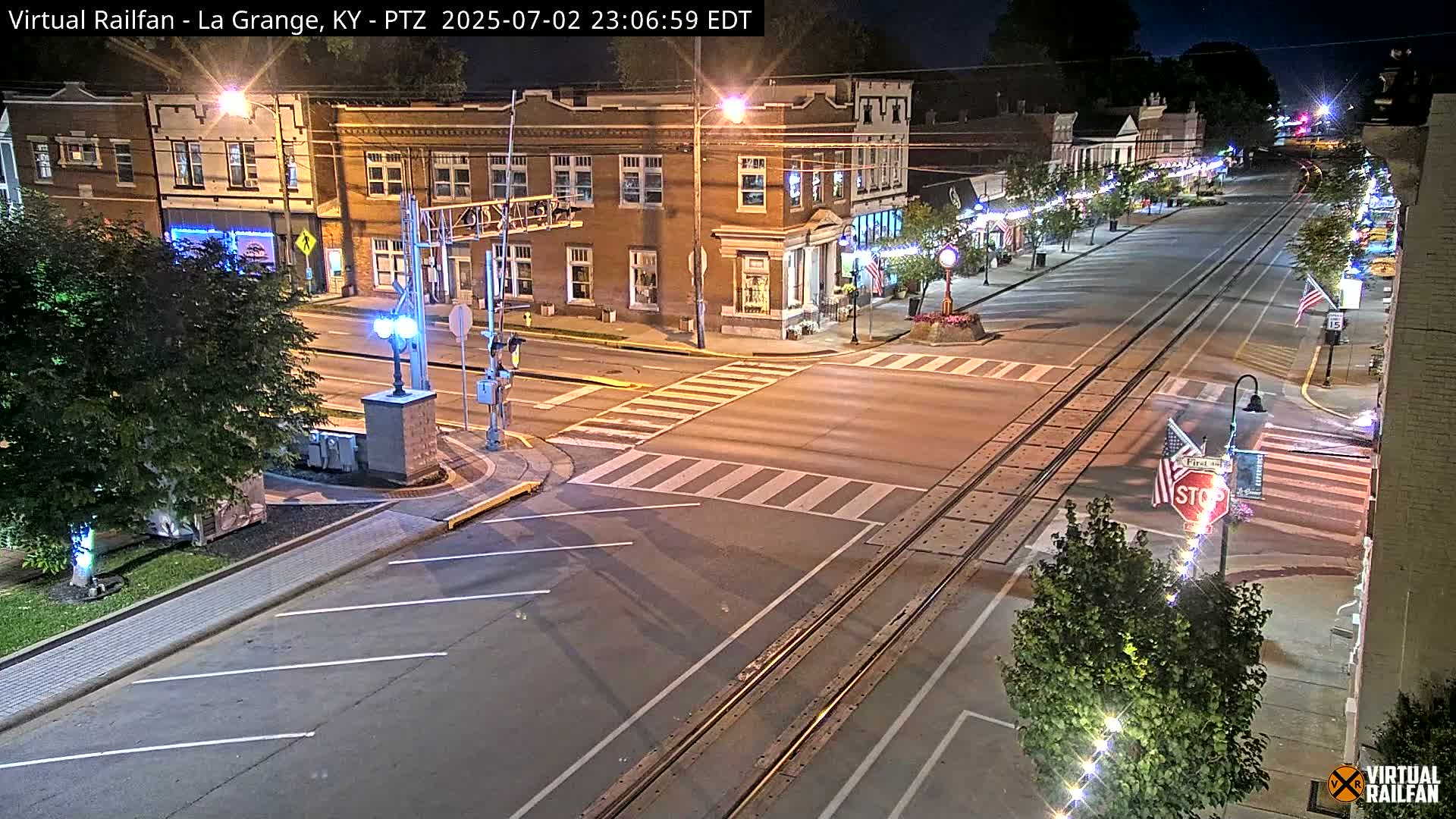 La Grange City & Railroad Crossing Live Cam - La Grange, Oldham, Kentucky, USA
