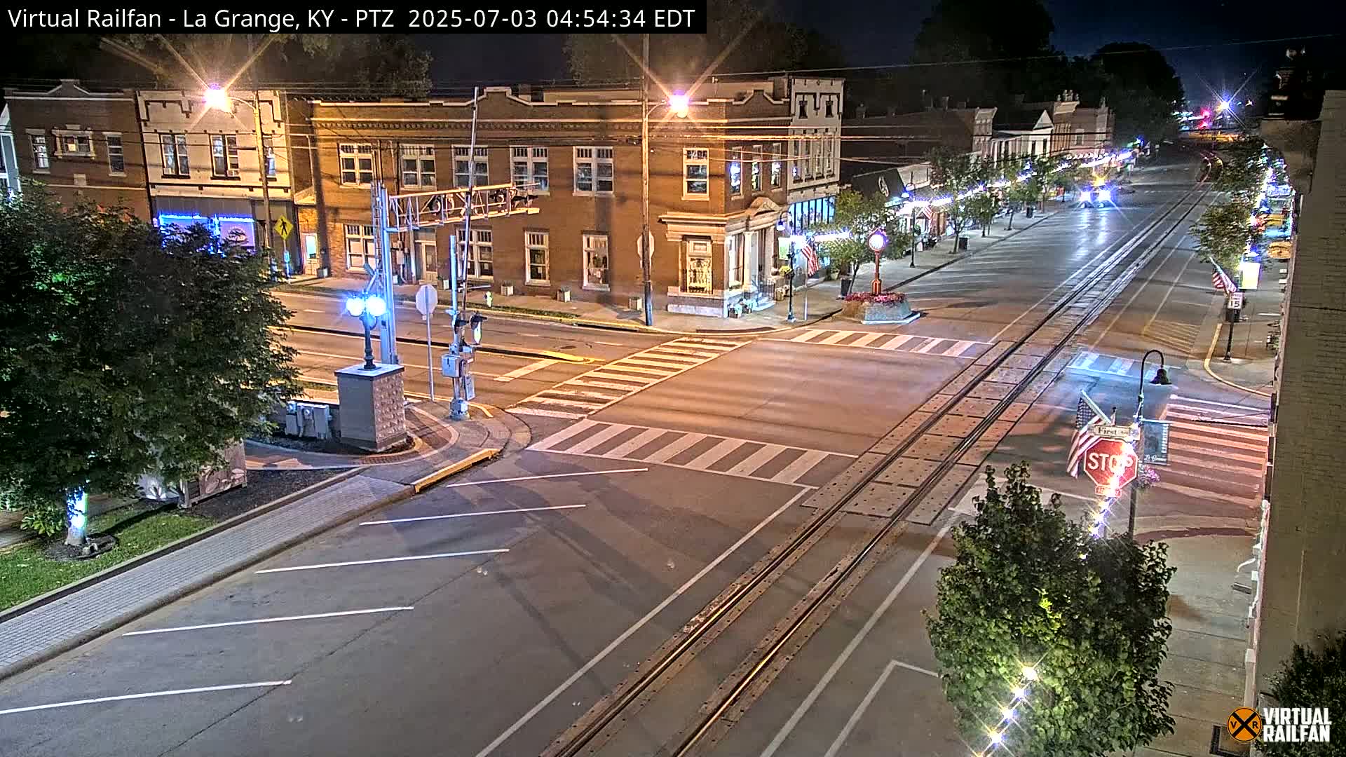 La Grange City & Railroad Crossing Live Cam - La Grange, Oldham, Kentucky, USA