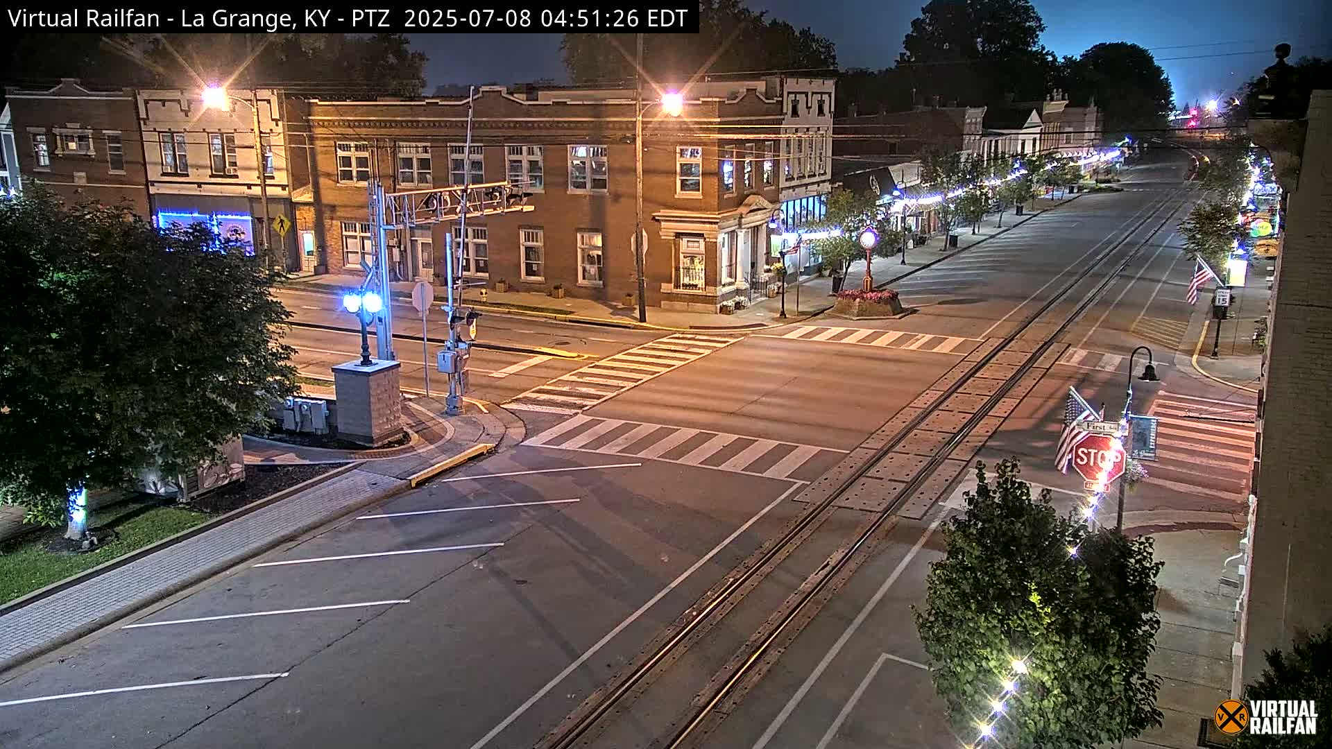 La Grange City & Railroad Crossing Live Cam - La Grange, Oldham, Kentucky, USA