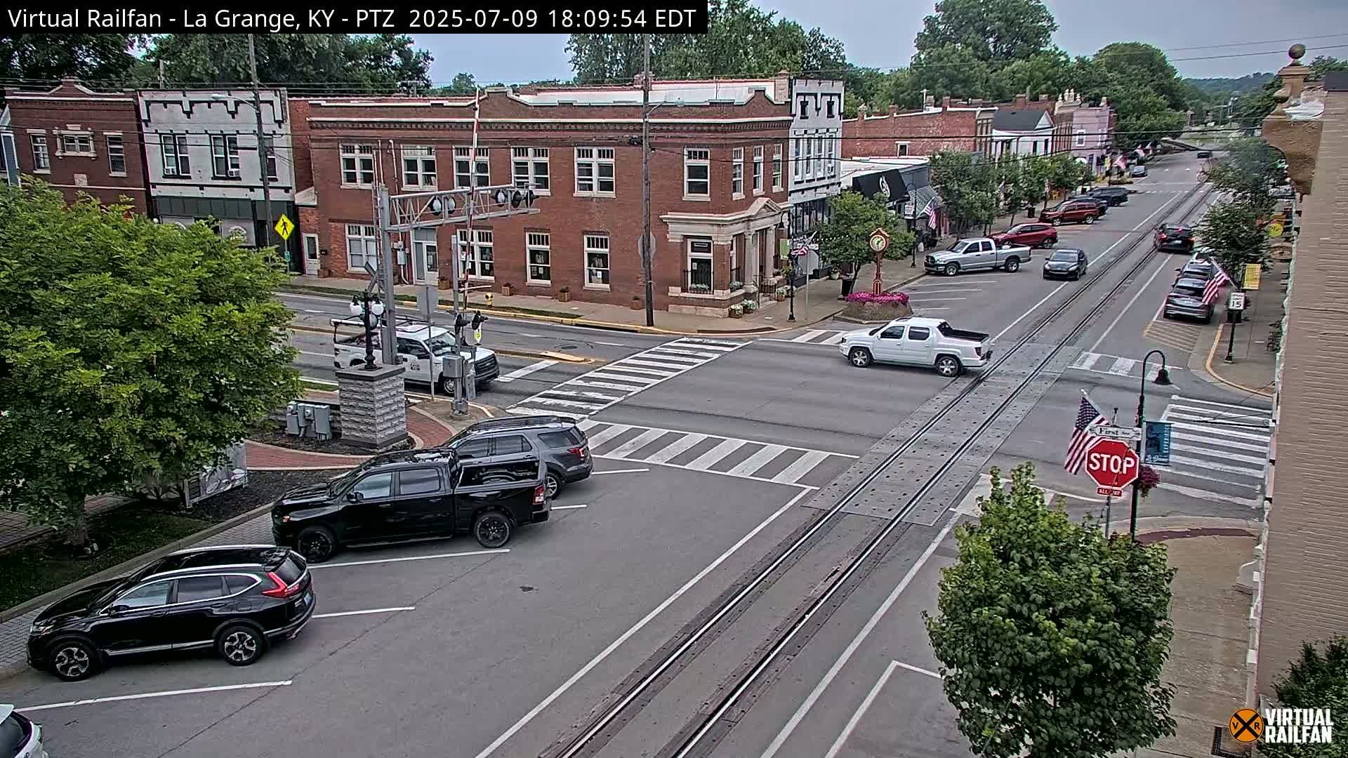 La Grange City & Railroad Crossing Live Cam - La Grange, Oldham, Kentucky, USA