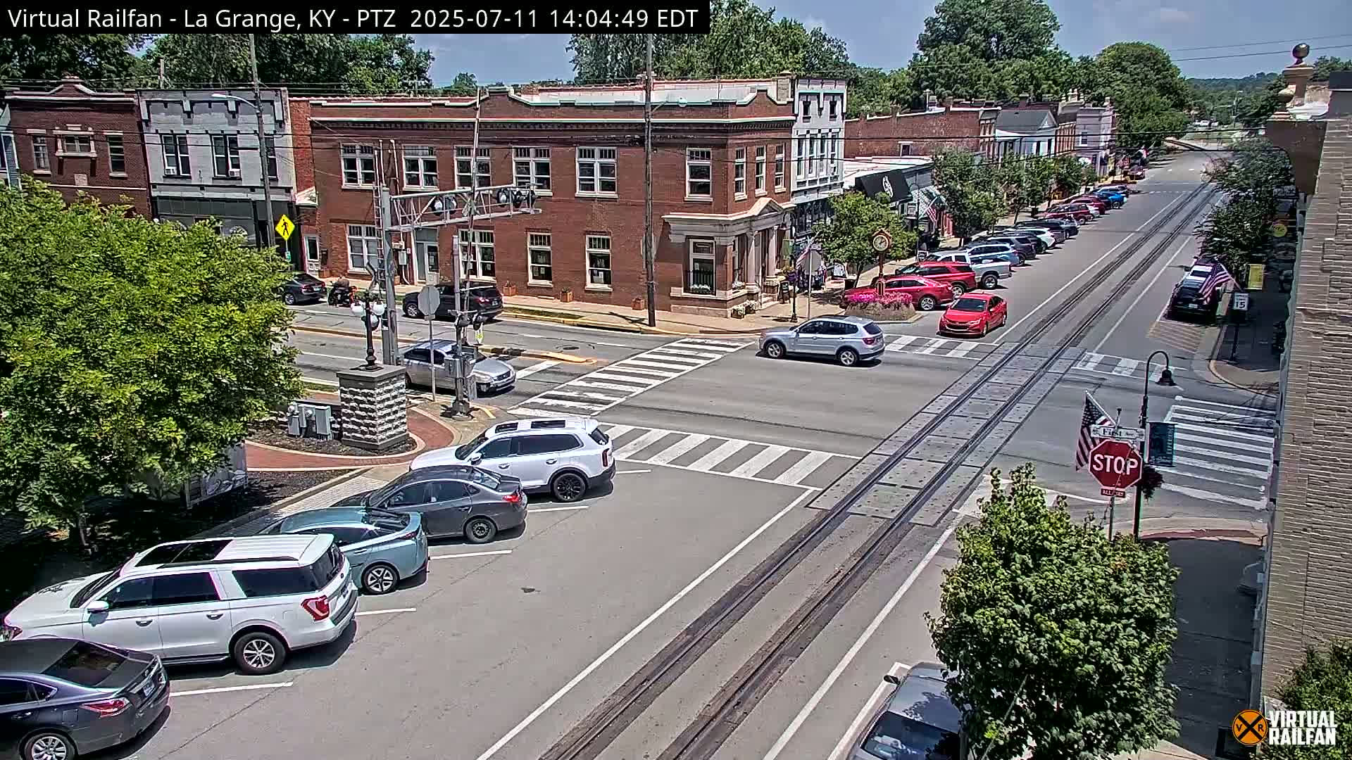 La Grange City & Railroad Crossing Live Cam - La Grange, Oldham, Kentucky, USA