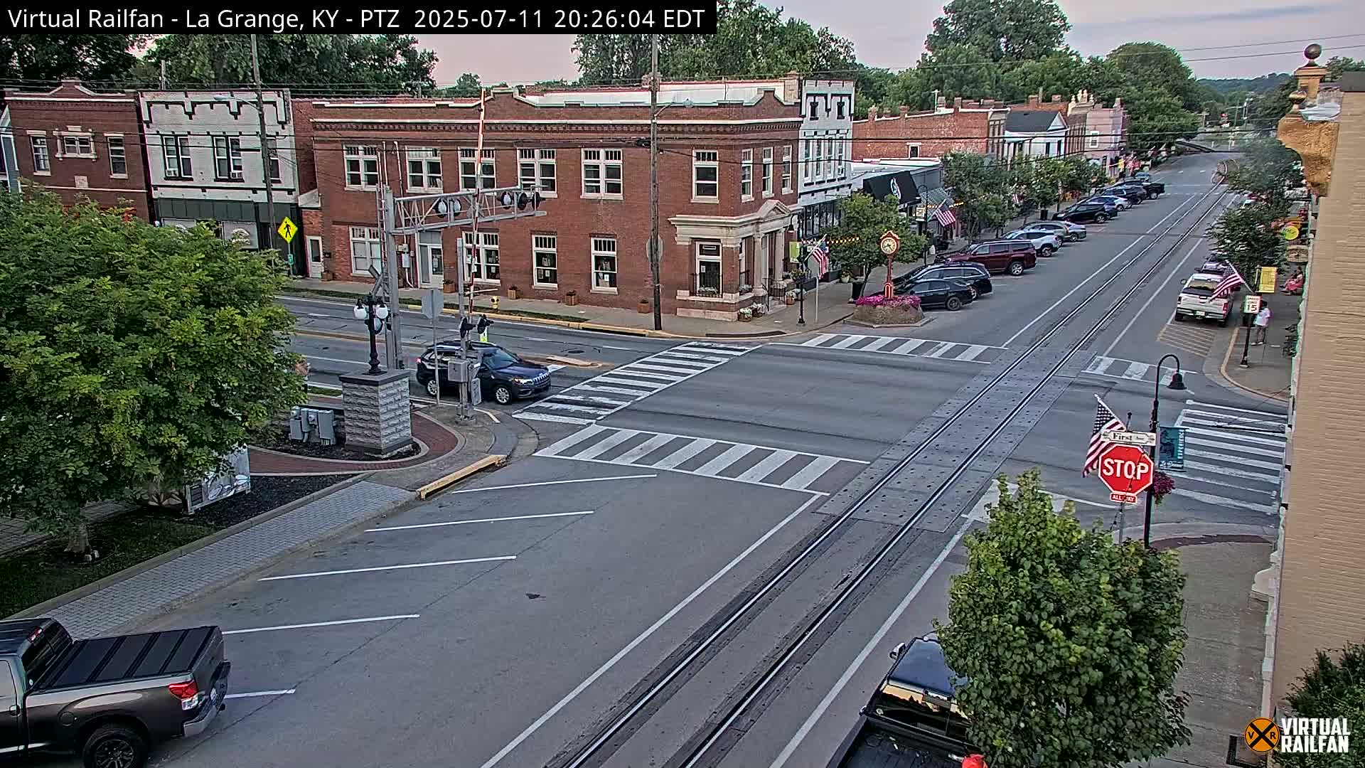 La Grange City & Railroad Crossing Live Cam - La Grange, Oldham, Kentucky, USA