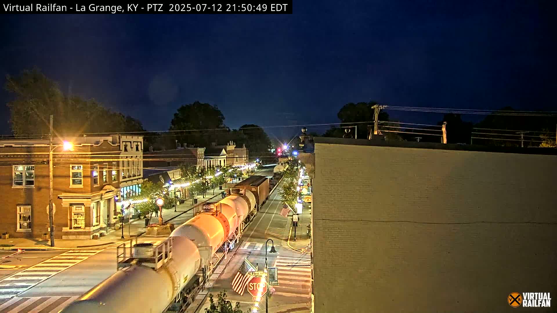 La Grange City & Railroad Crossing Live Cam - La Grange, Oldham, Kentucky, USA