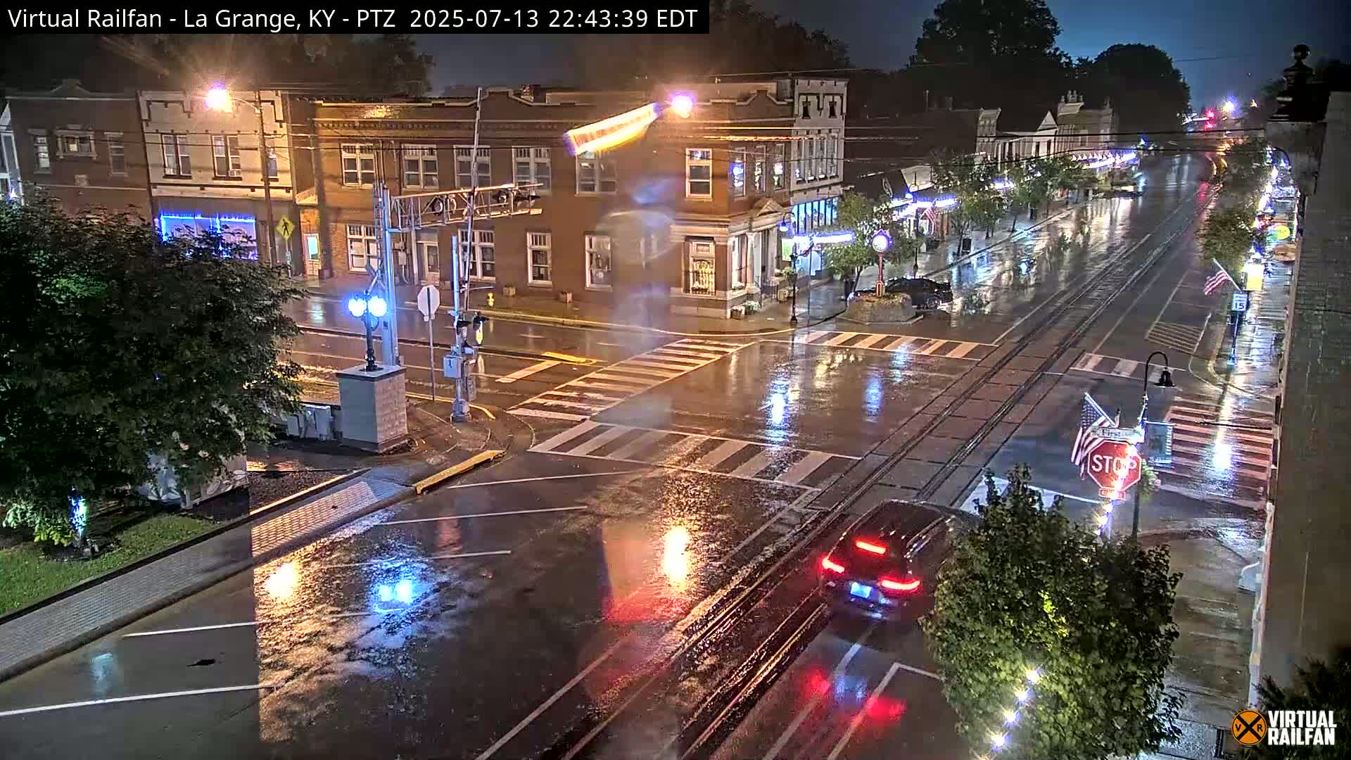 La Grange City & Railroad Crossing Live Cam - La Grange, Oldham, Kentucky, USA