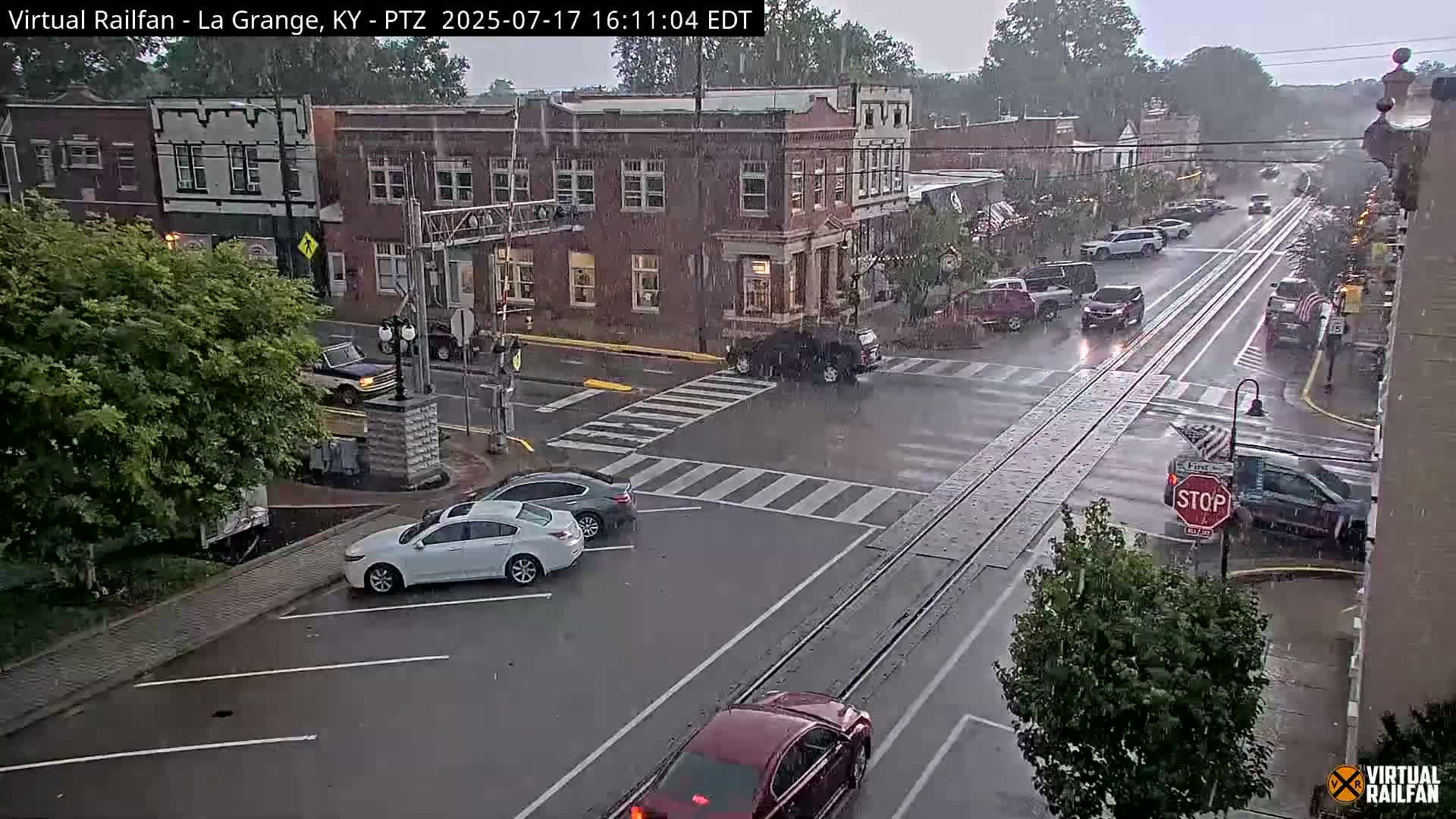 La Grange City & Railroad Crossing Live Cam - La Grange, Oldham, Kentucky, USA