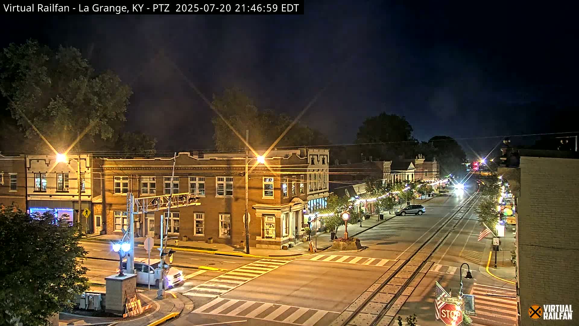 La Grange City & Railroad Crossing Live Cam - La Grange, Oldham, Kentucky, USA