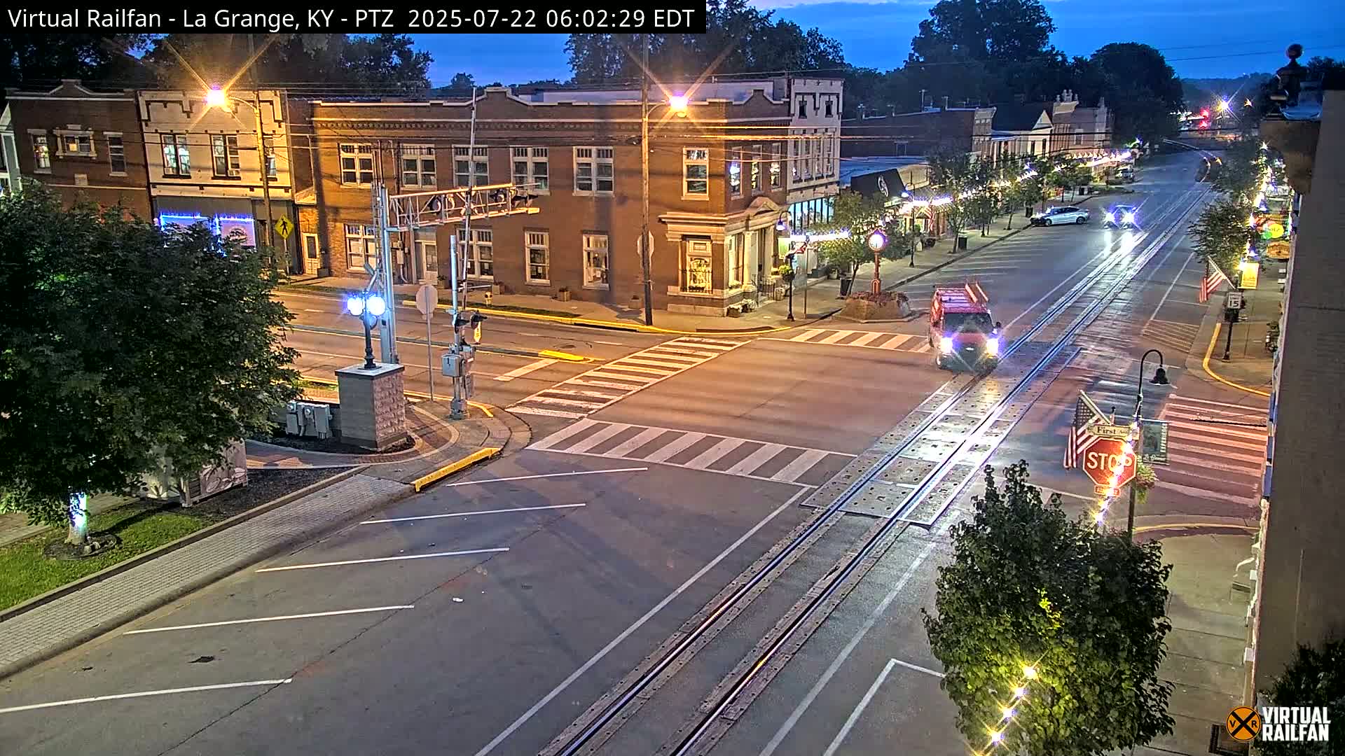 La Grange City & Railroad Crossing Live Cam - La Grange, Oldham, Kentucky, USA