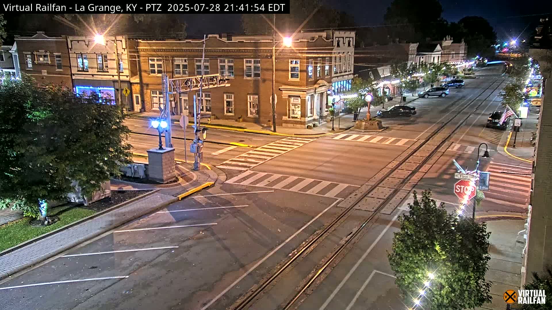 La Grange City & Railroad Crossing Live Cam - La Grange, Oldham, Kentucky, USA
