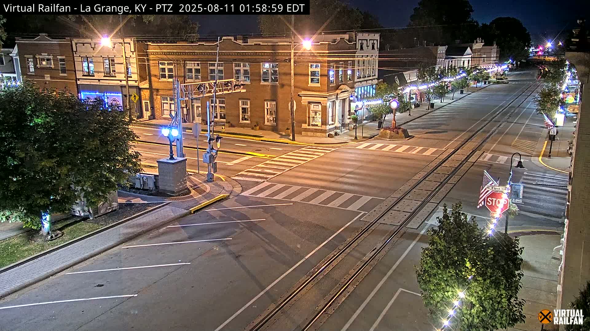 La Grange City & Railroad Crossing Live Cam - La Grange, Oldham, Kentucky, USA