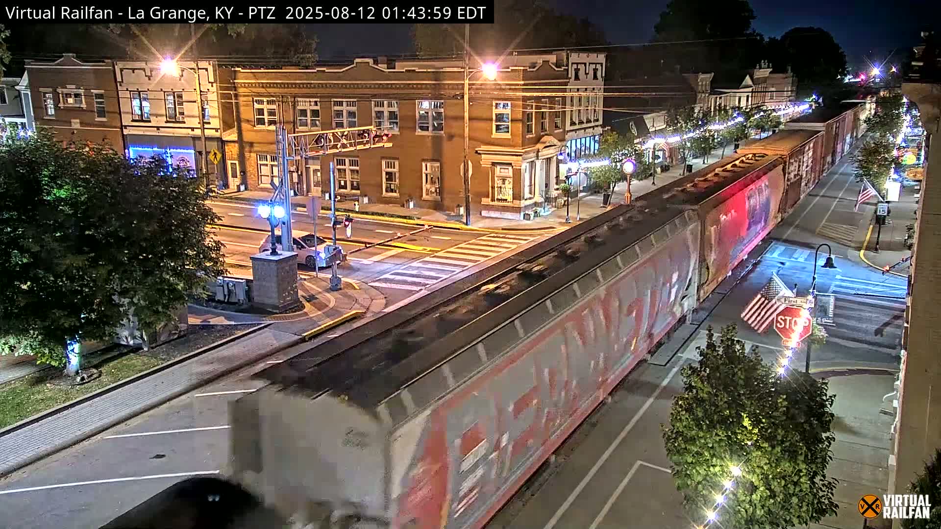 La Grange City & Railroad Crossing Live Cam - La Grange, Oldham, Kentucky, USA