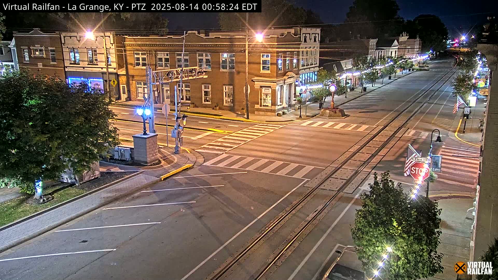 La Grange City & Railroad Crossing Live Cam - La Grange, Oldham, Kentucky, USA