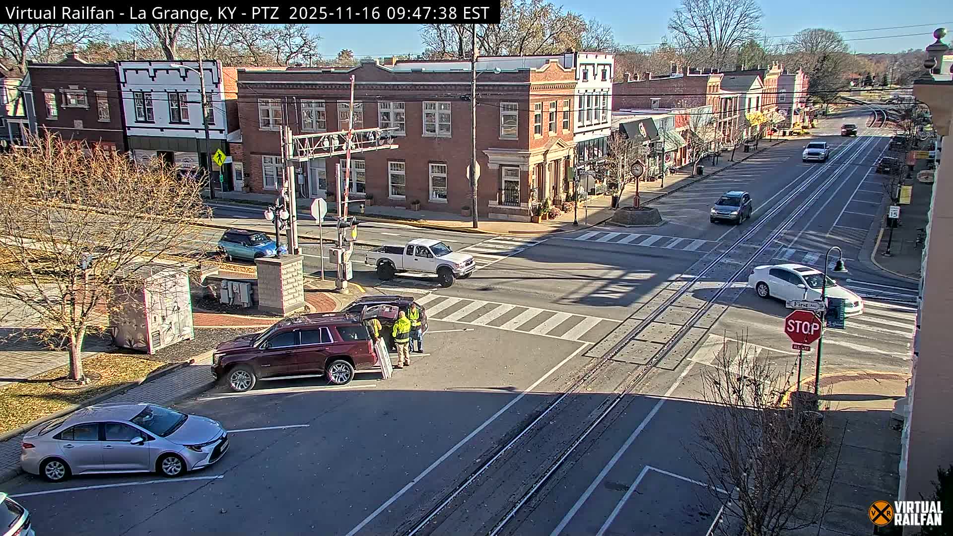 La Grange City & Railroad Crossing Live Cam - La Grange, Oldham, Kentucky, USA