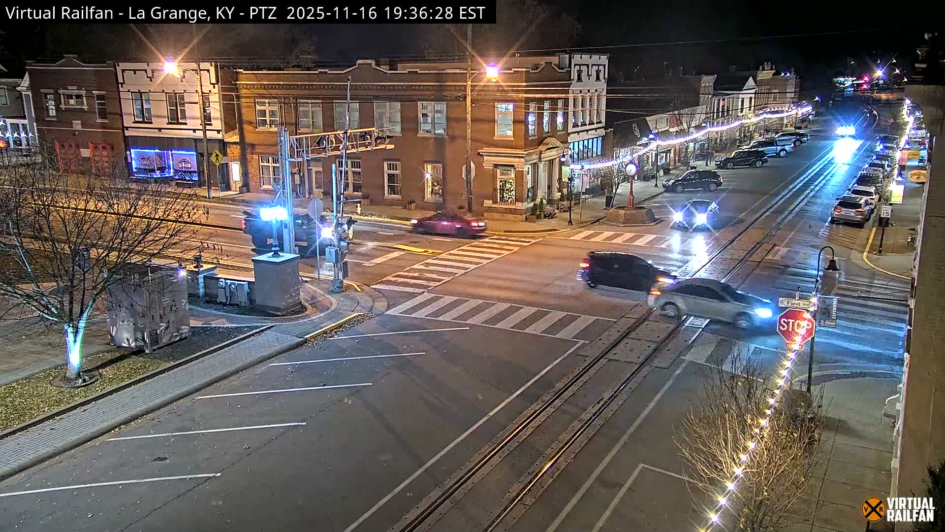 La Grange City & Railroad Crossing Live Cam - La Grange, Oldham, Kentucky, USA