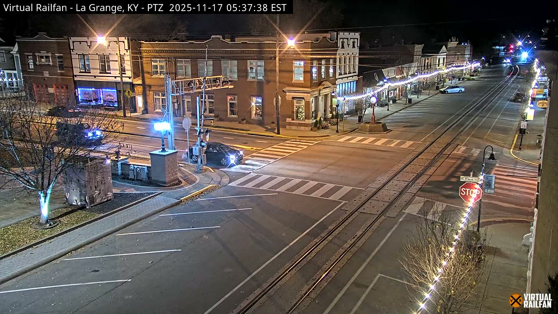 La Grange City & Railroad Crossing Live Cam - La Grange, Oldham, Kentucky, USA