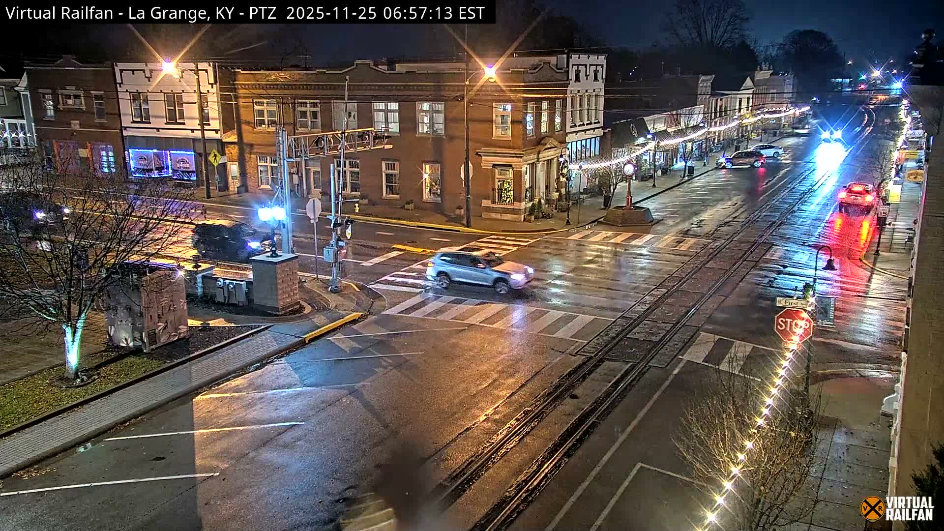 La Grange City & Railroad Crossing Live Cam - La Grange, Oldham, Kentucky, USA